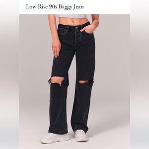 Low rise 90’s baggy jean